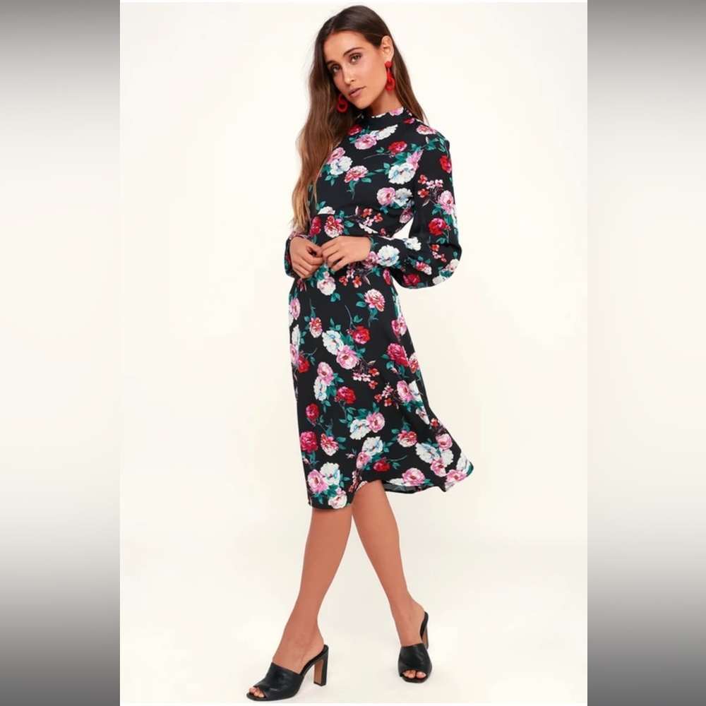 💫 Lulus Garden Gal Black Floral Print Midi Dress